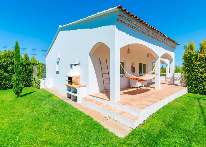Laranjal Farm House